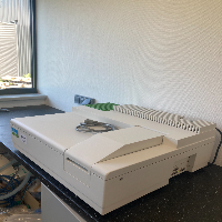 Perkin Elmer Lambda 25 UV/VIS Spectrometer image 1
